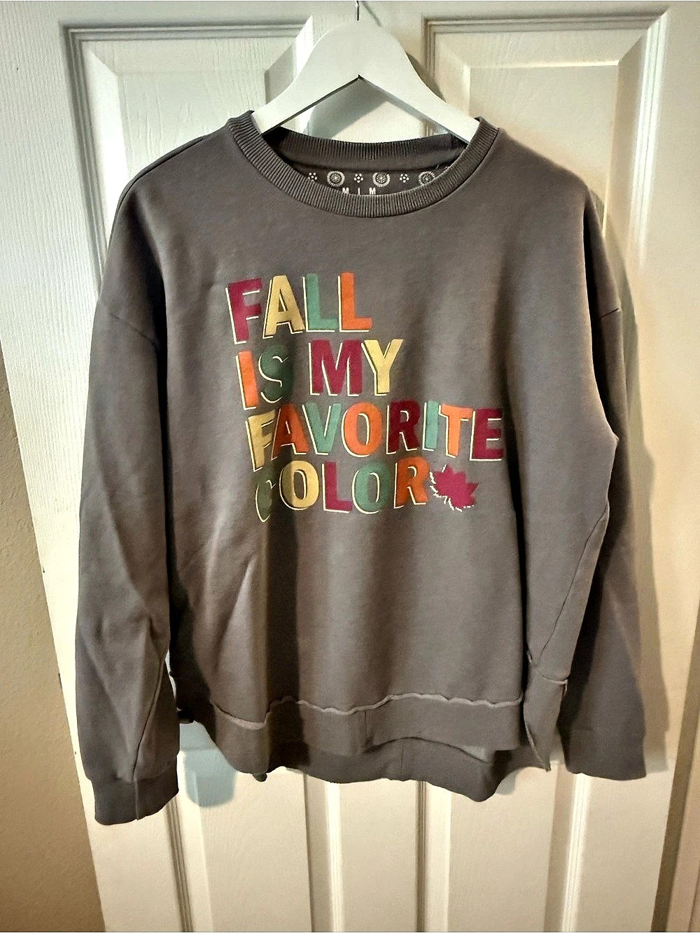 Royce Brand “Fall is My Favorite Color” Crew Neck Sweatshirt Size: Medium!